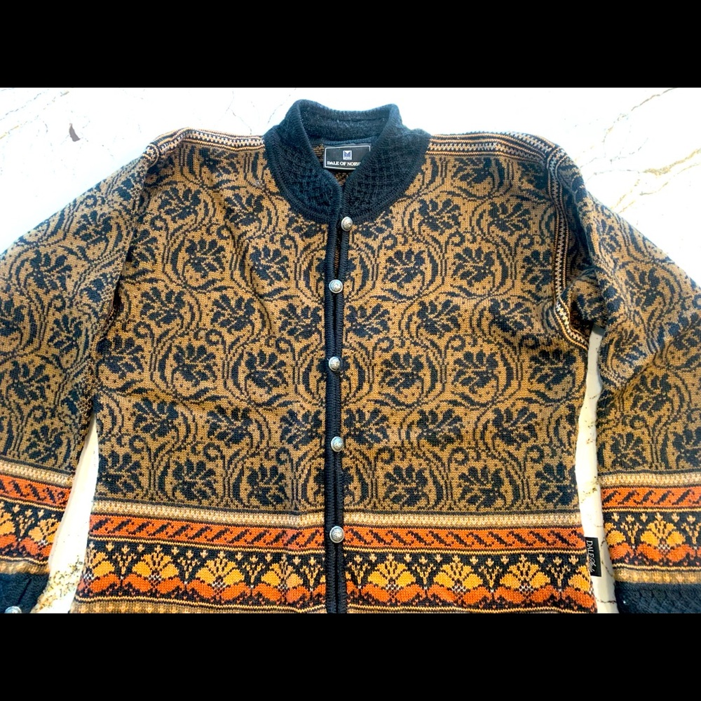 Dale of Norway size L. Like new